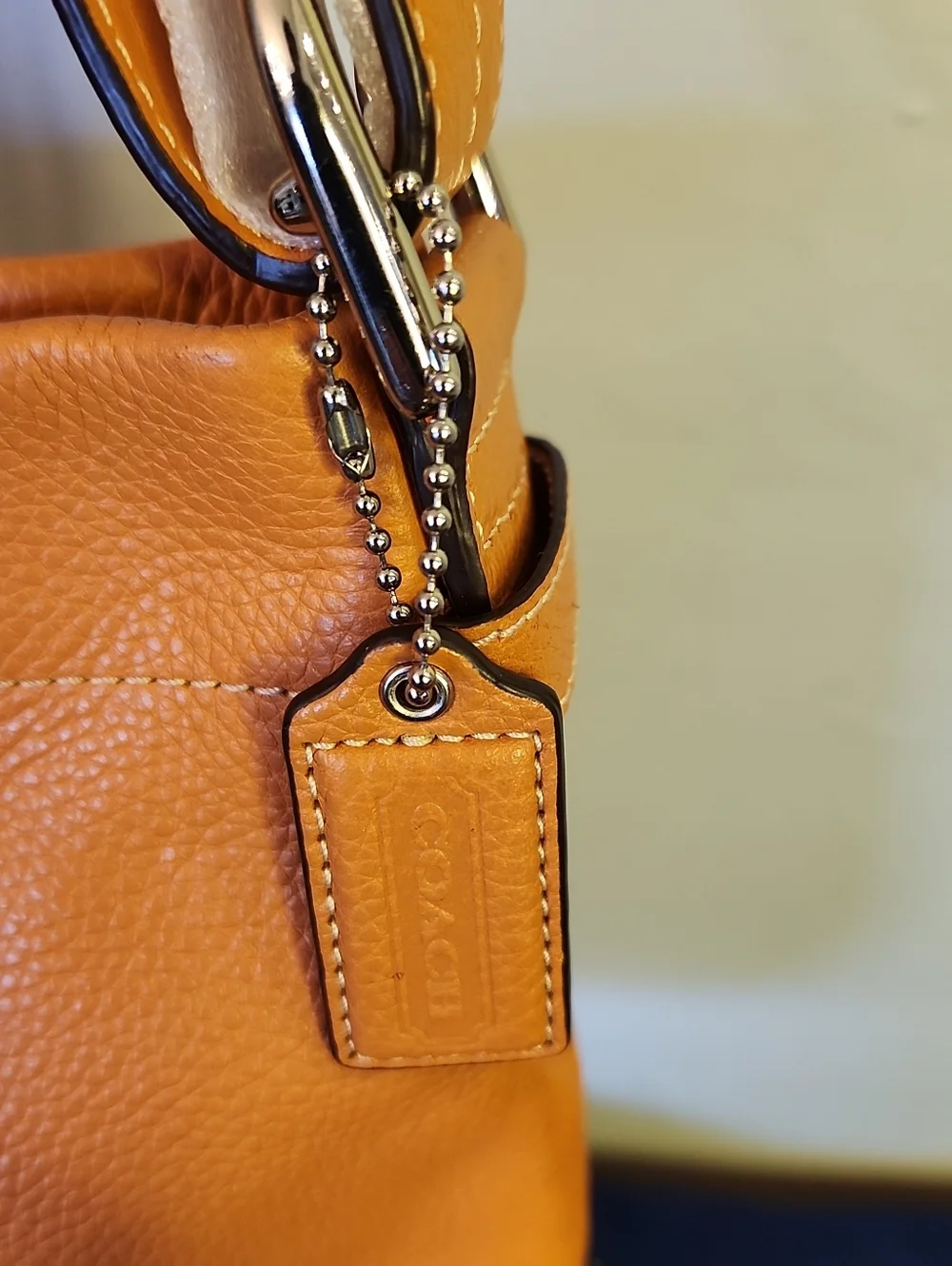 Coach Leather Covertible Duffle Bag In Tangerine NWT $358 Has Some Small Marks